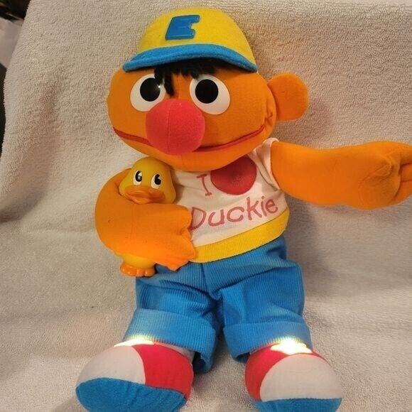 Sesame Street Ernie I Love Duckie Lights Music Stuffed Plush 1997 Tyco Vintage - Picture 3 of 12